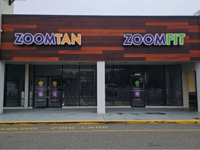 Zoom Tan storefront