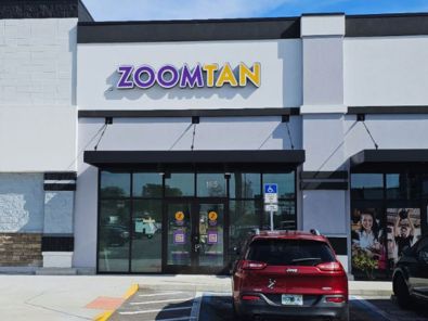 Zoom Tan storefront